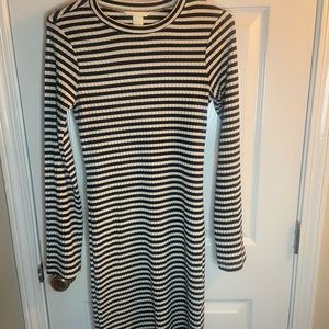 H&M Black and White Midi dress